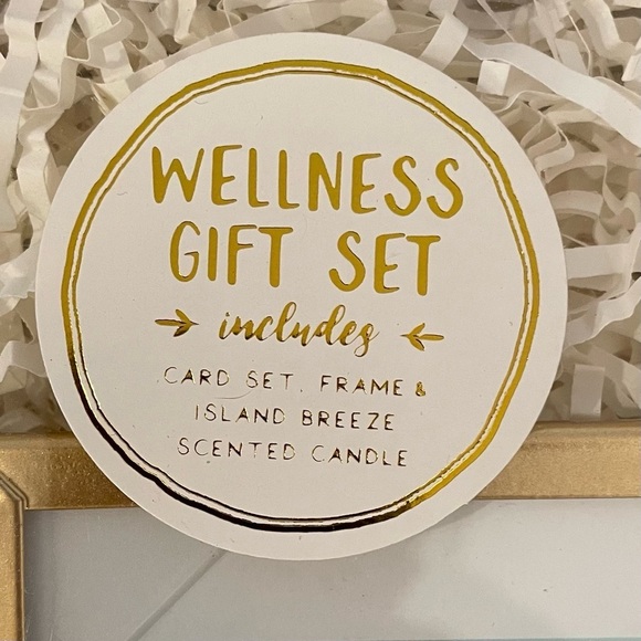 New Eccolo Wellness Gift Set With Card Set, Frame, Island Breeze Scented Candle. - Picture 10 of 13